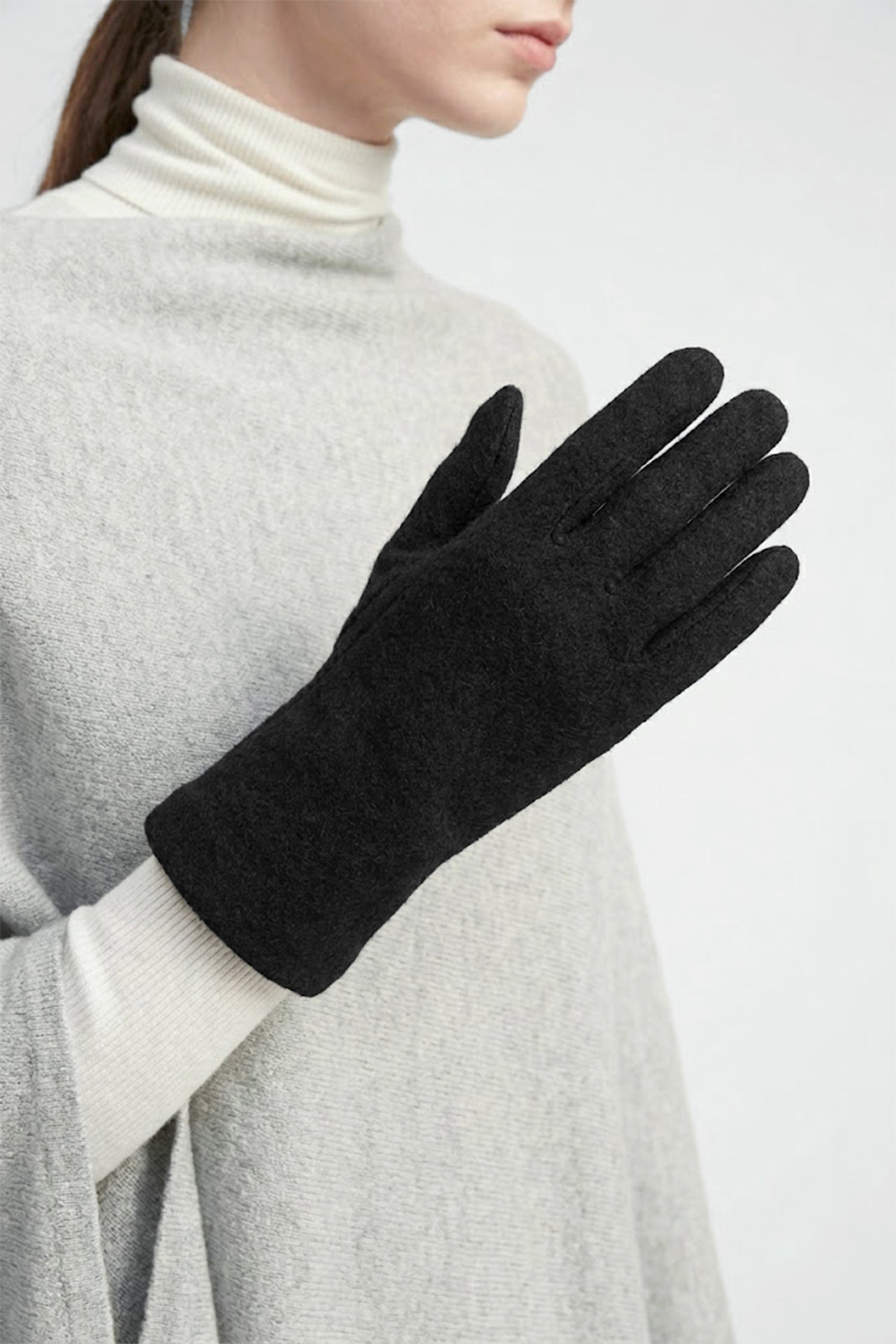 Chic Plain Gloves