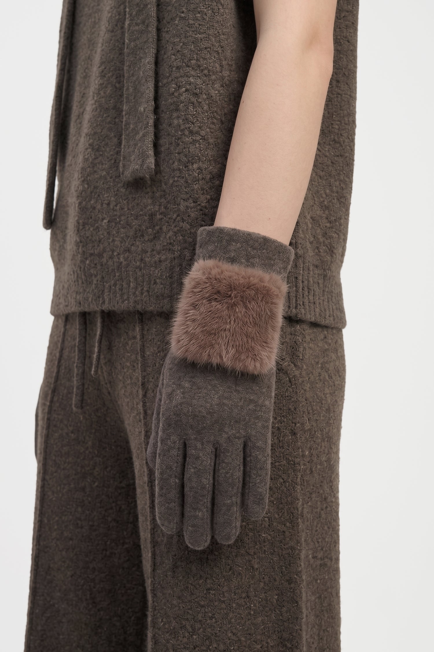 Chic Fur Trim Gloves