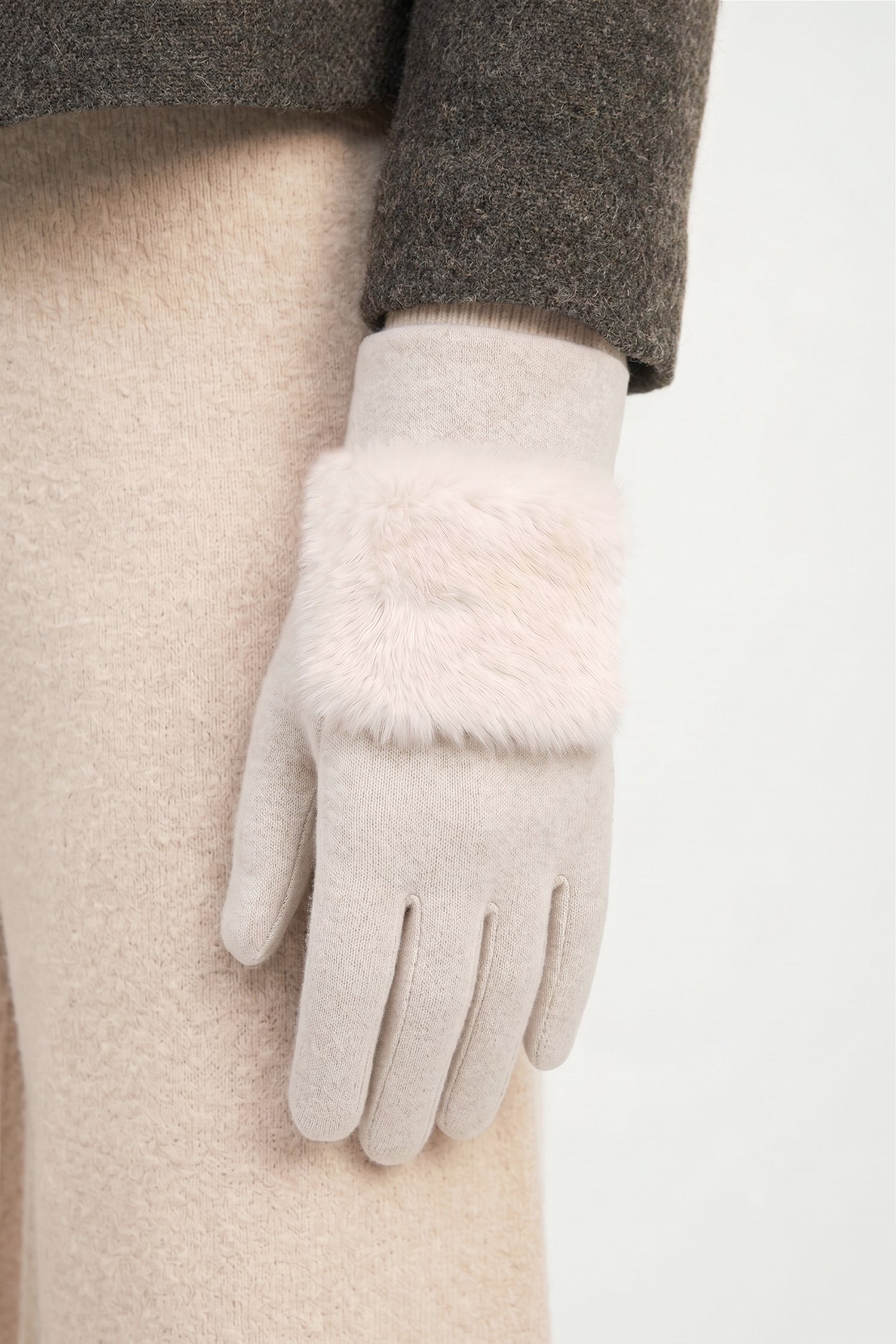 Chic Fur Trim Gloves