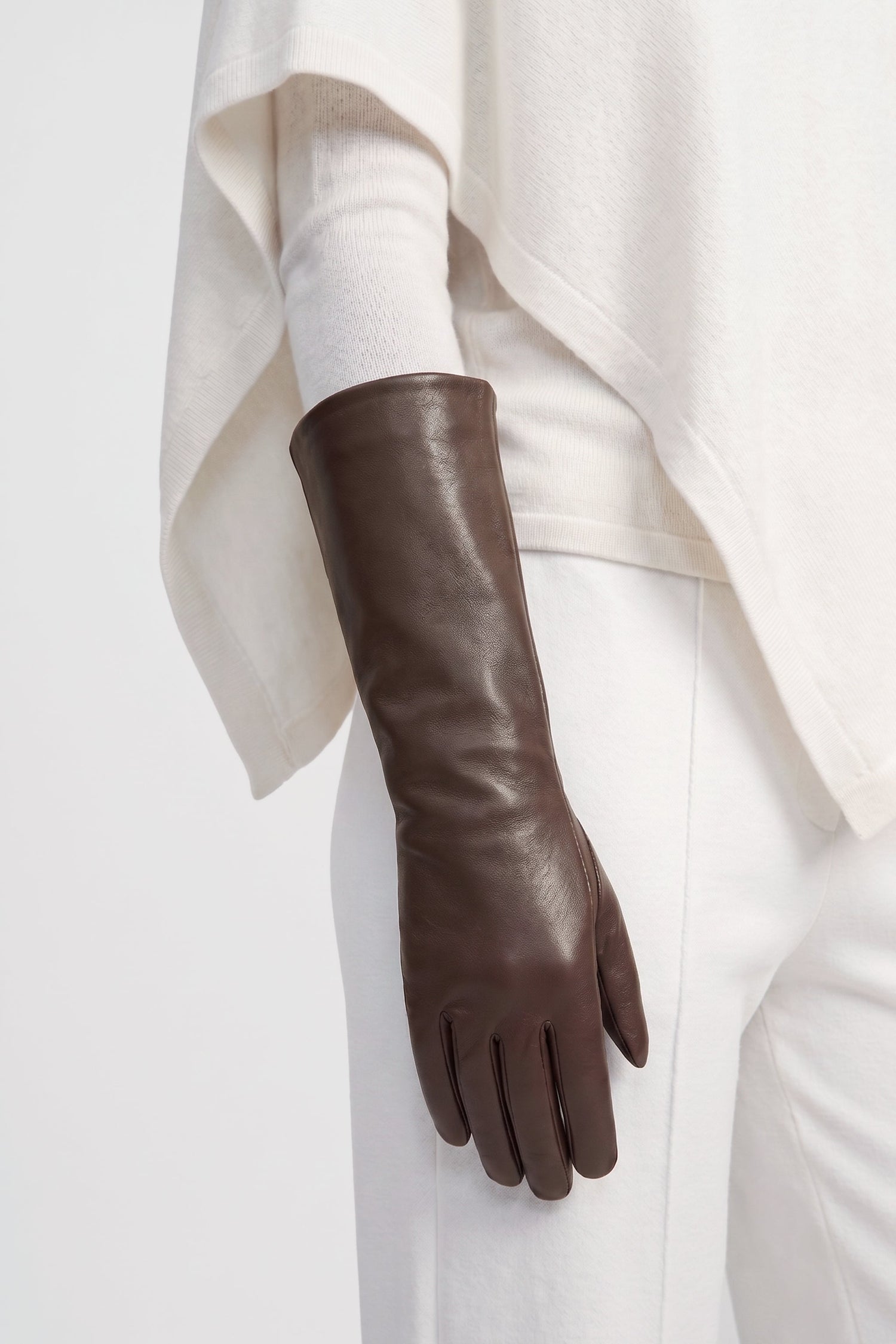 Sleek Opera Gloves