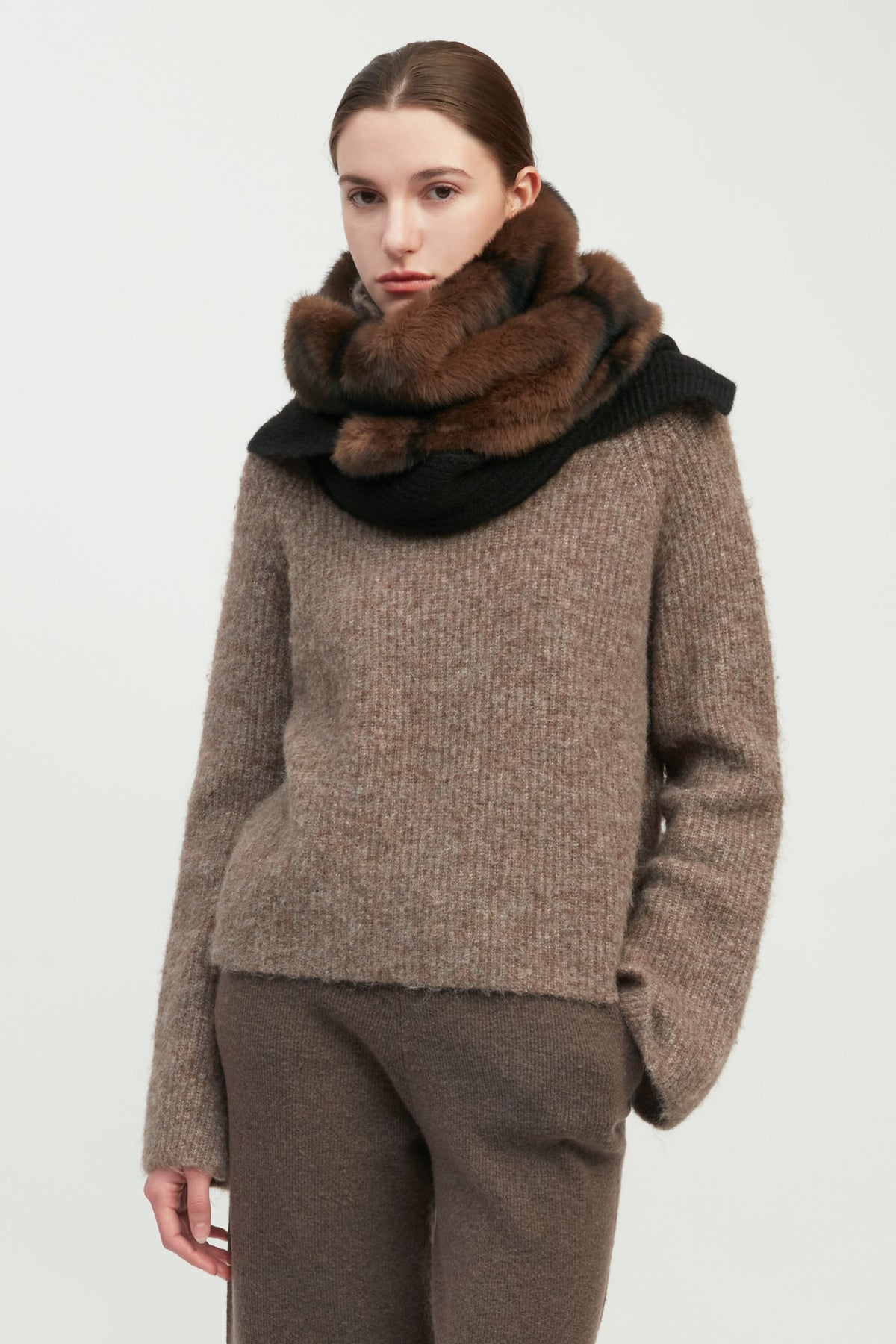 Fur-Neck Ribbed Scarf