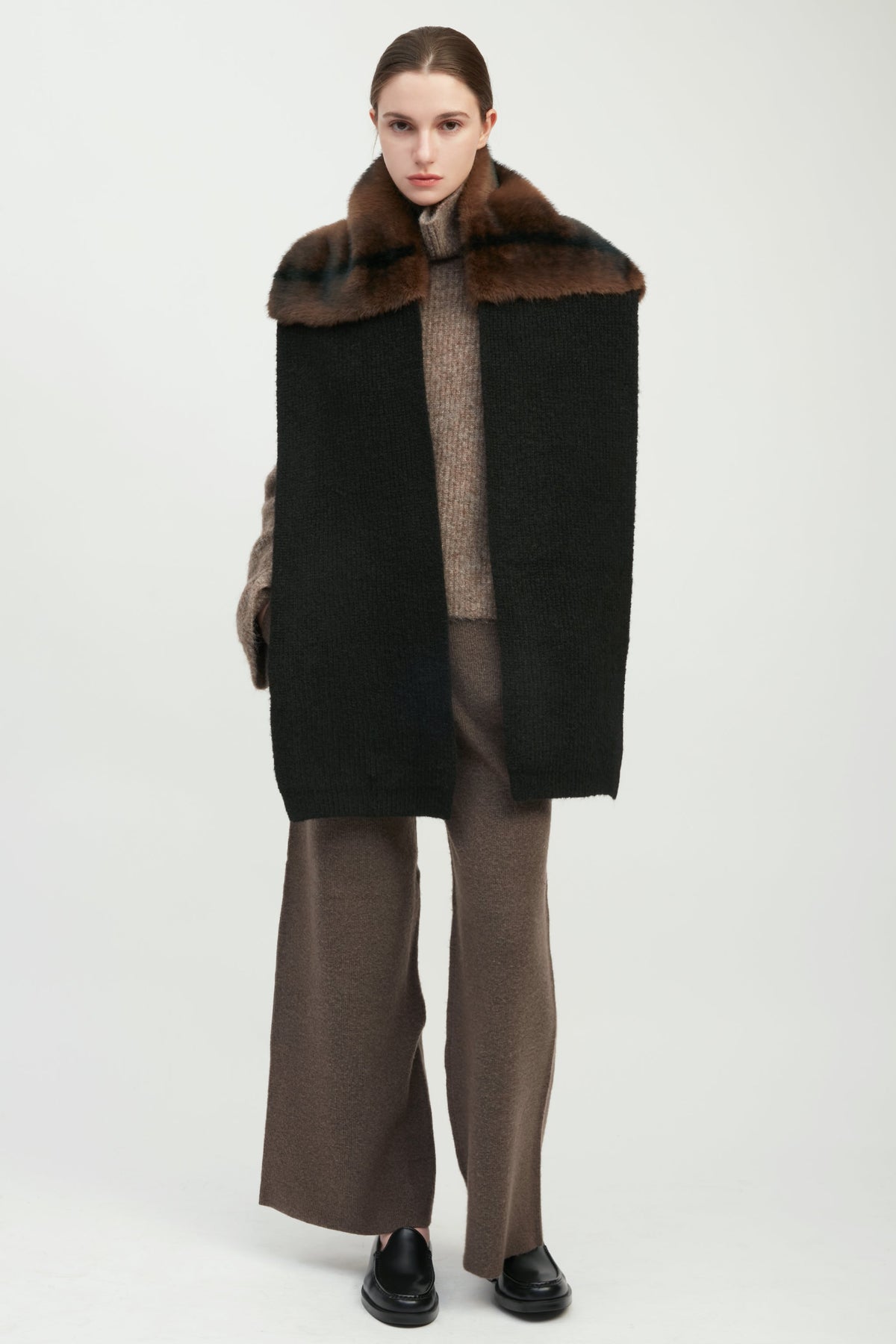 Fur-Neck Ribbed Scarf