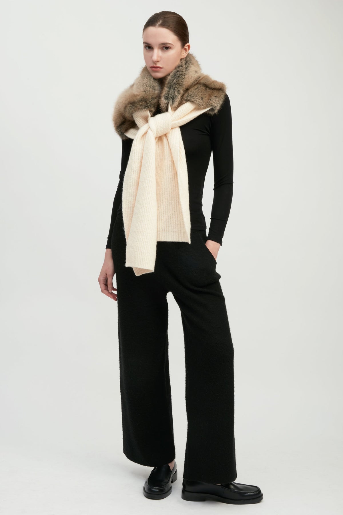 Fur-Neck Ribbed Scarf