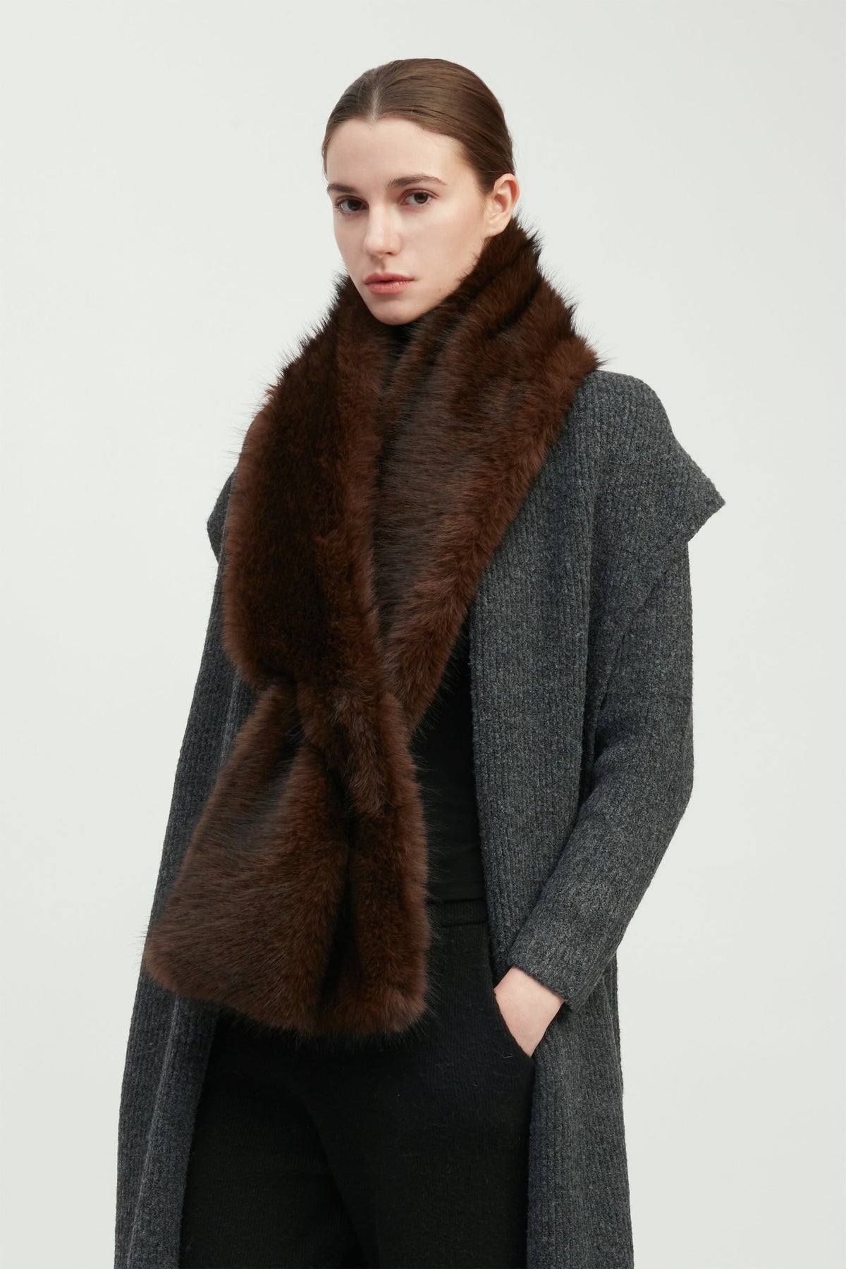Multi-way Keyhole Stole