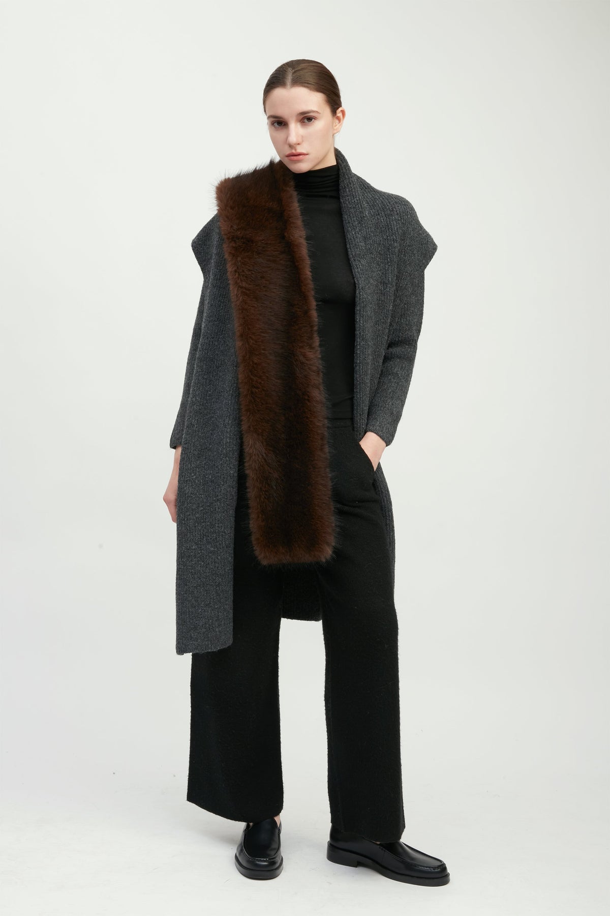 Multi-way Keyhole Stole