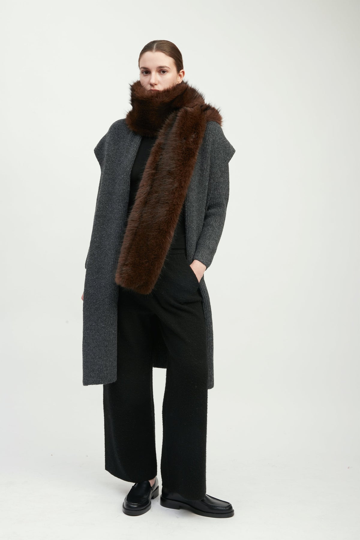 Multi-way Keyhole Stole