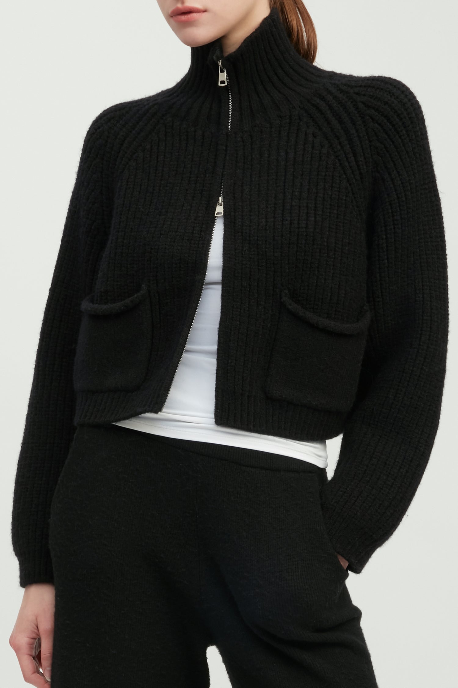 Pocket Detailed Crop Knit Jacket