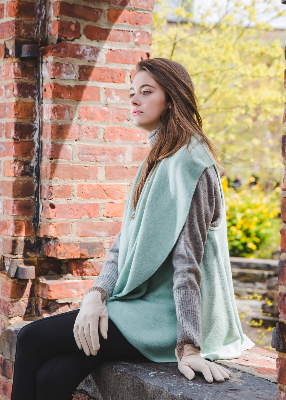 Basic Shawl Vest – Common Knit - Main Image