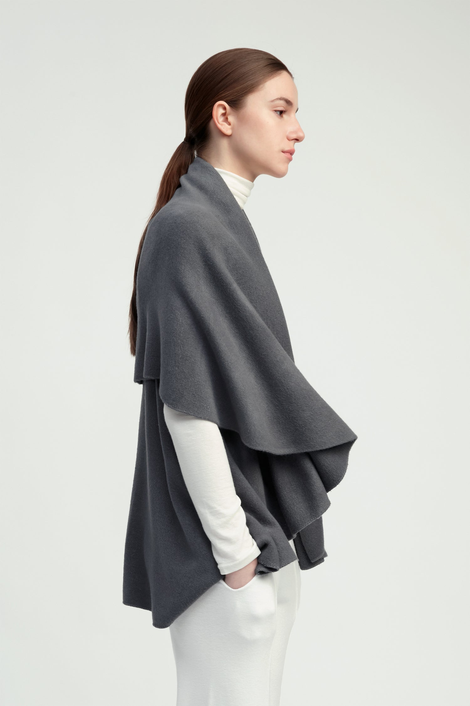Midnight multi-way shawl vest with lightweight drape for versatile everyday layering – Common Knit