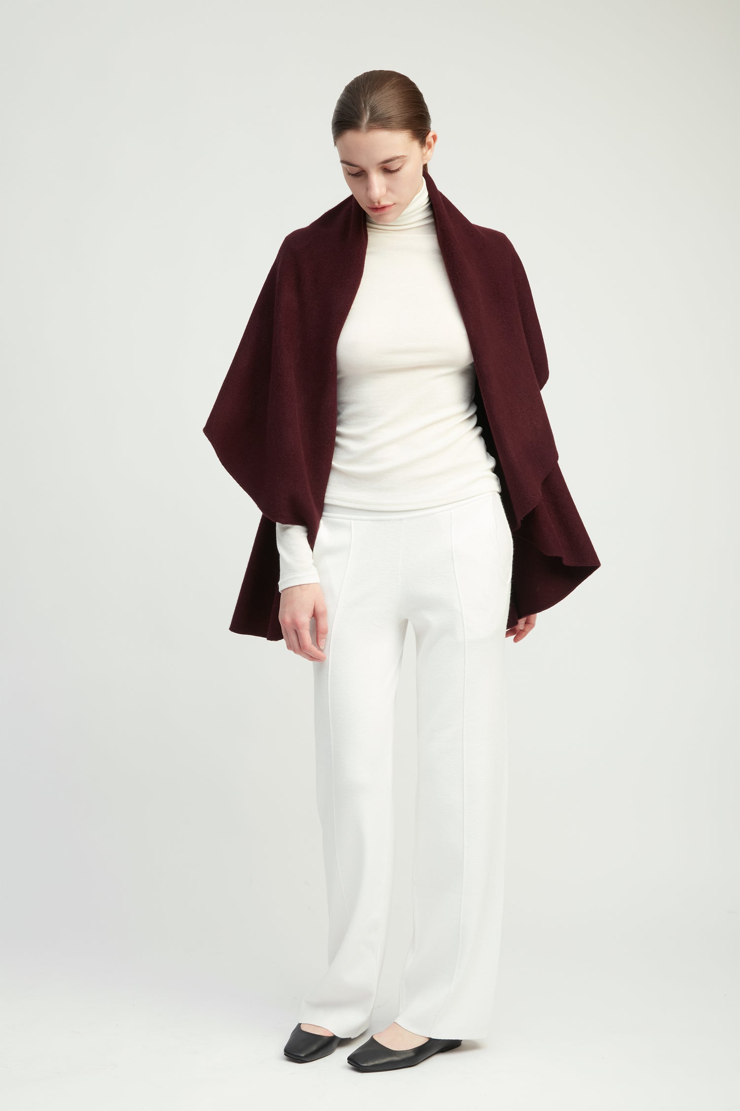 Raisin multi-way shawl vest with lightweight drape for versatile everyday layering – Common Knit