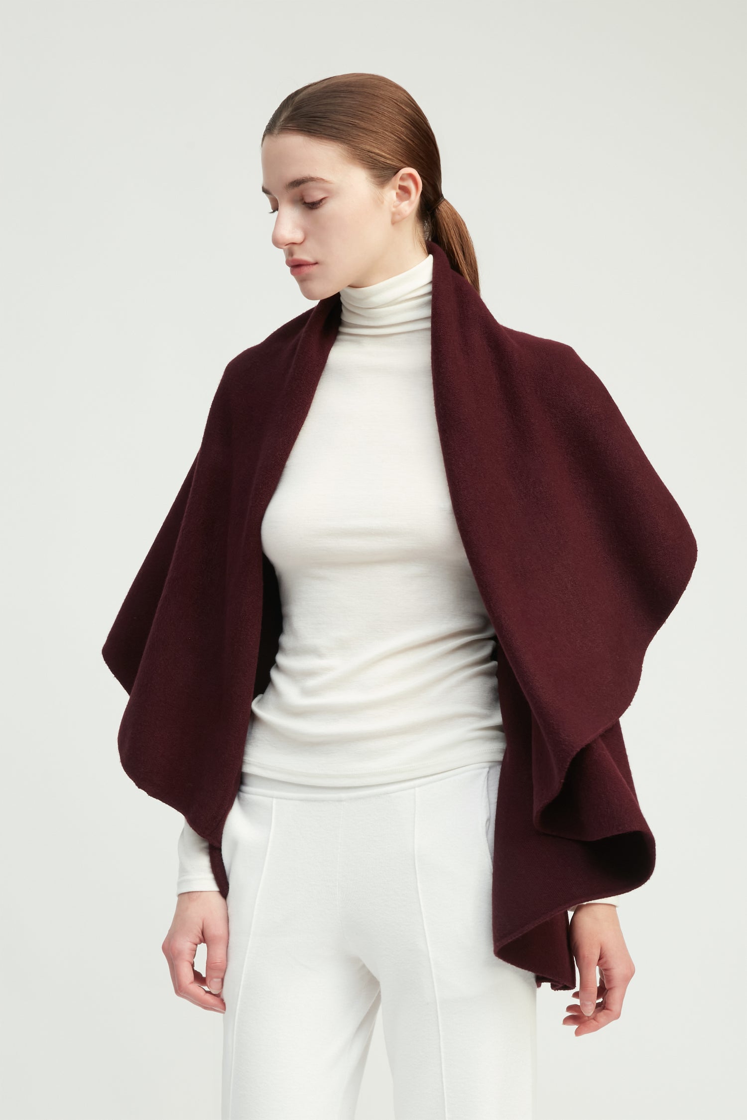 Raisin multi-way shawl vest with lightweight drape for versatile everyday layering – Common Knit