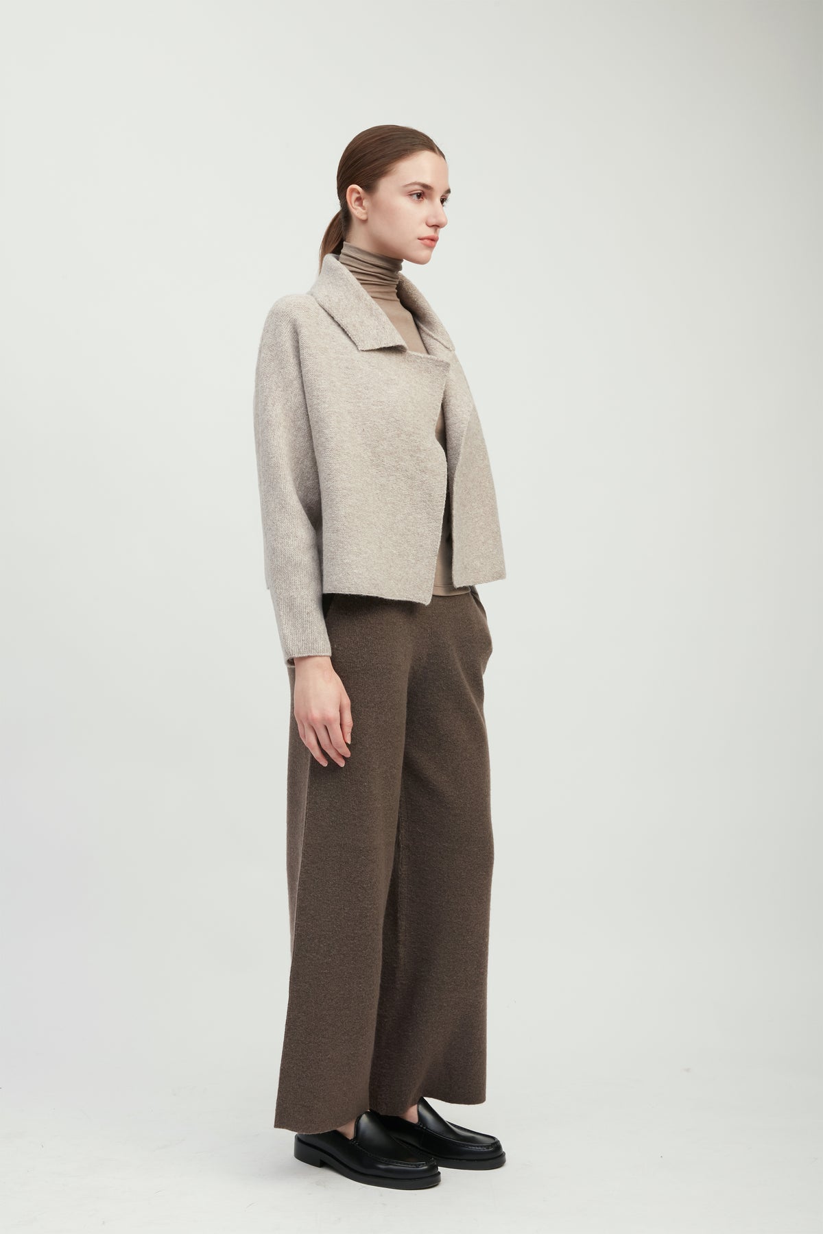 Flap Collar Crop Cardigan