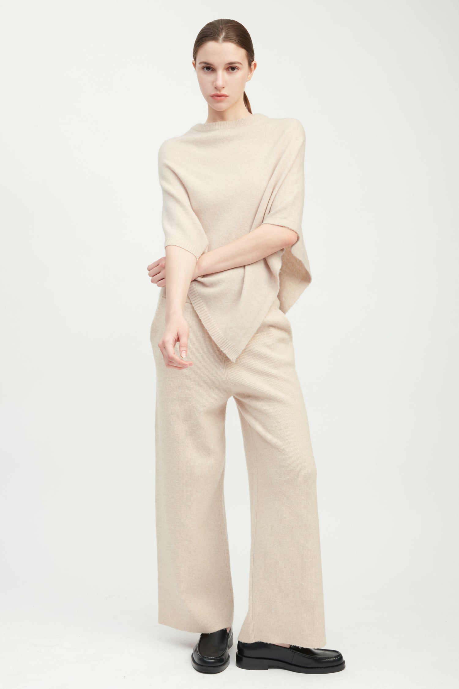 Elure Crew Neck Poncho