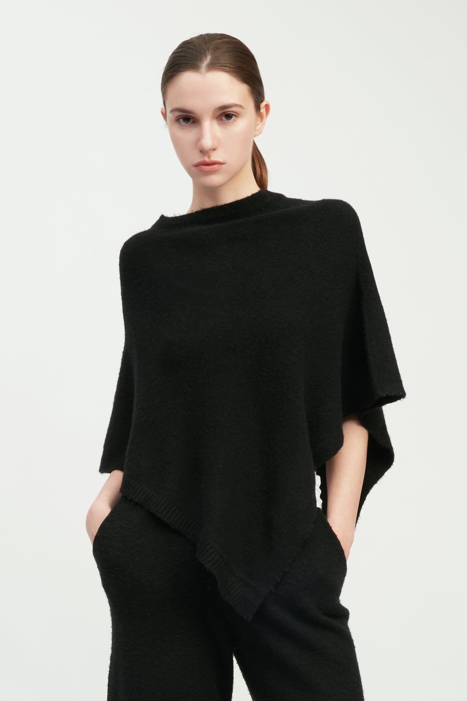 Elure Crew Neck Poncho