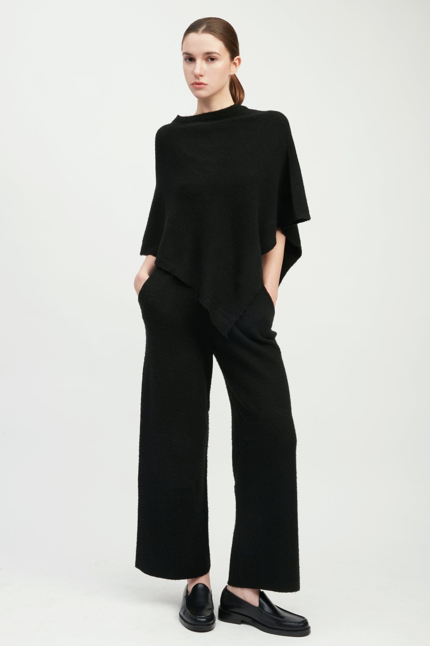 Elure Crew Neck Poncho