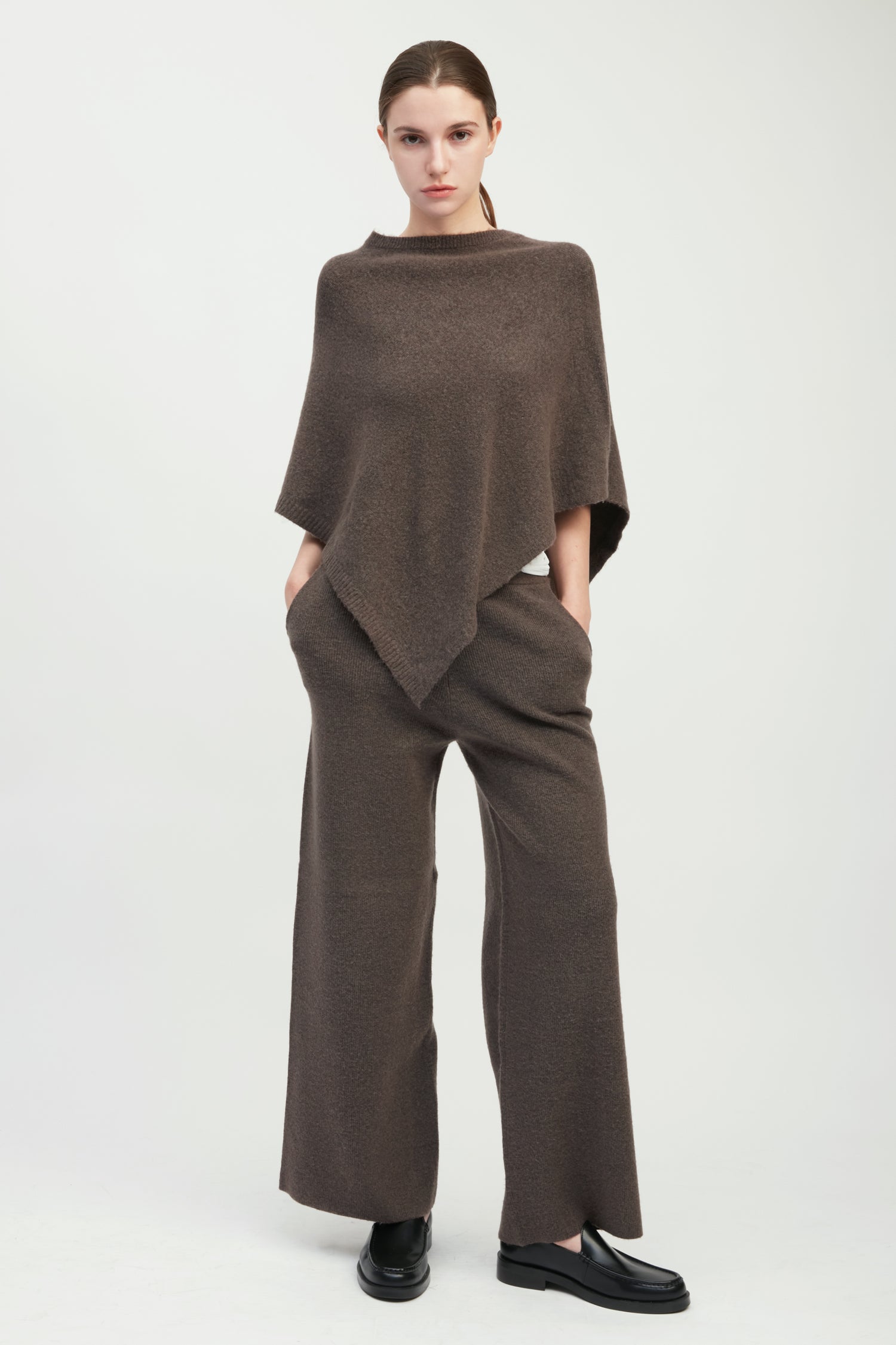 Elure Crew Neck Poncho