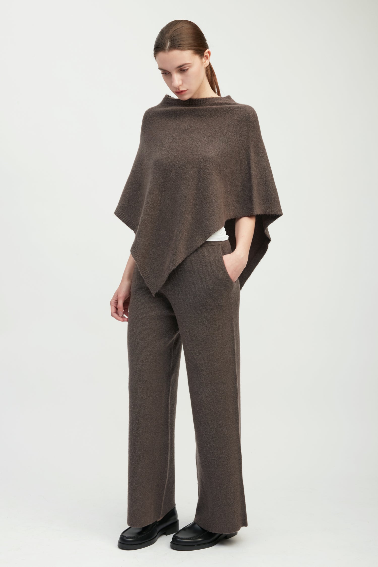Elure Crew Neck Poncho