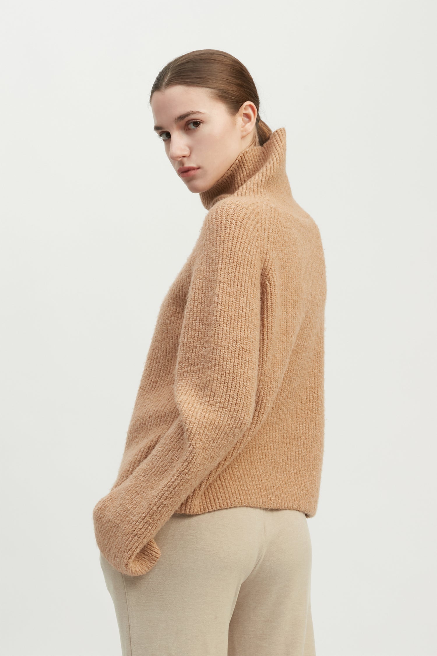 Funnel Neck Rib Knit Pullover