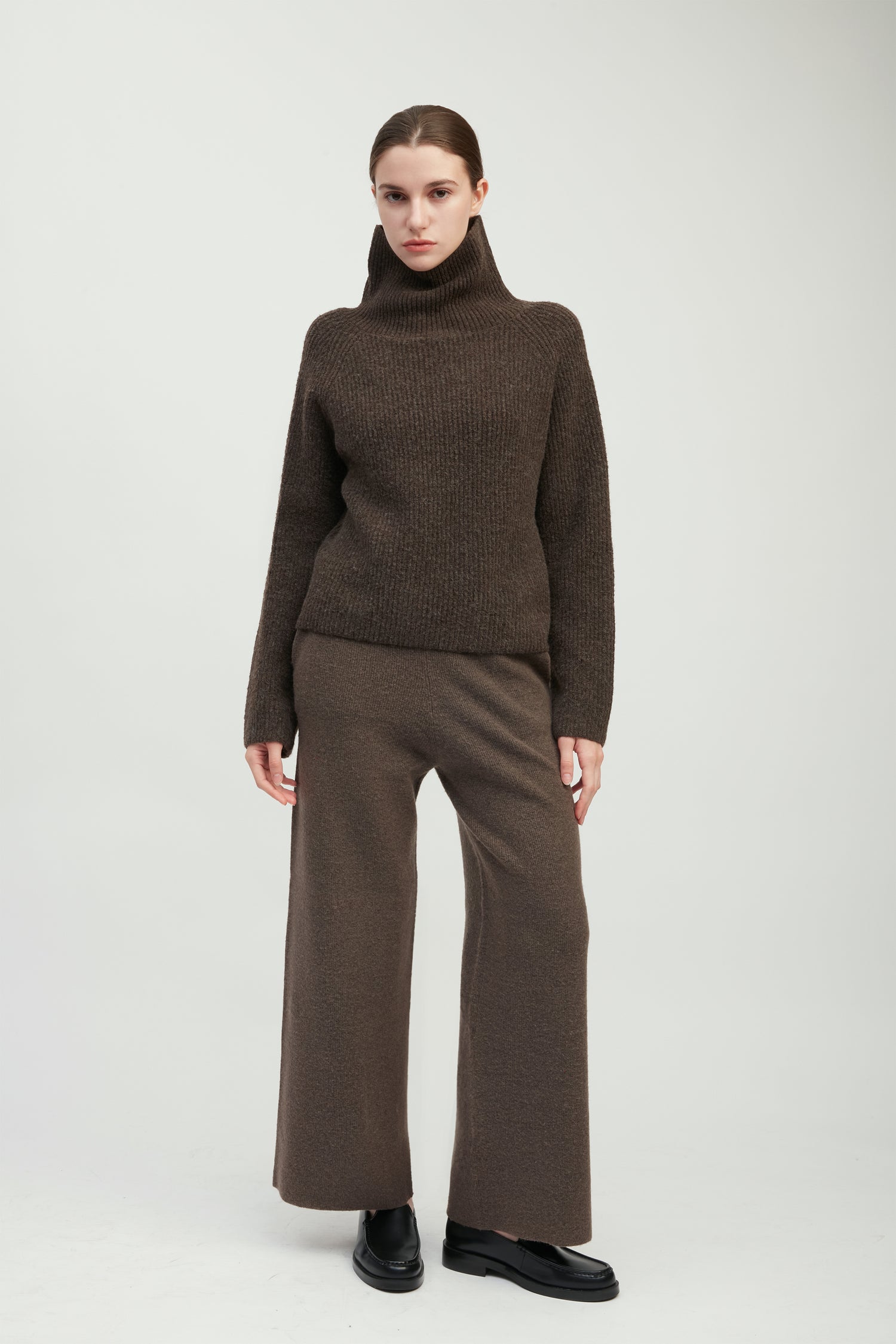 Funnel Neck Rib Knit Pullover