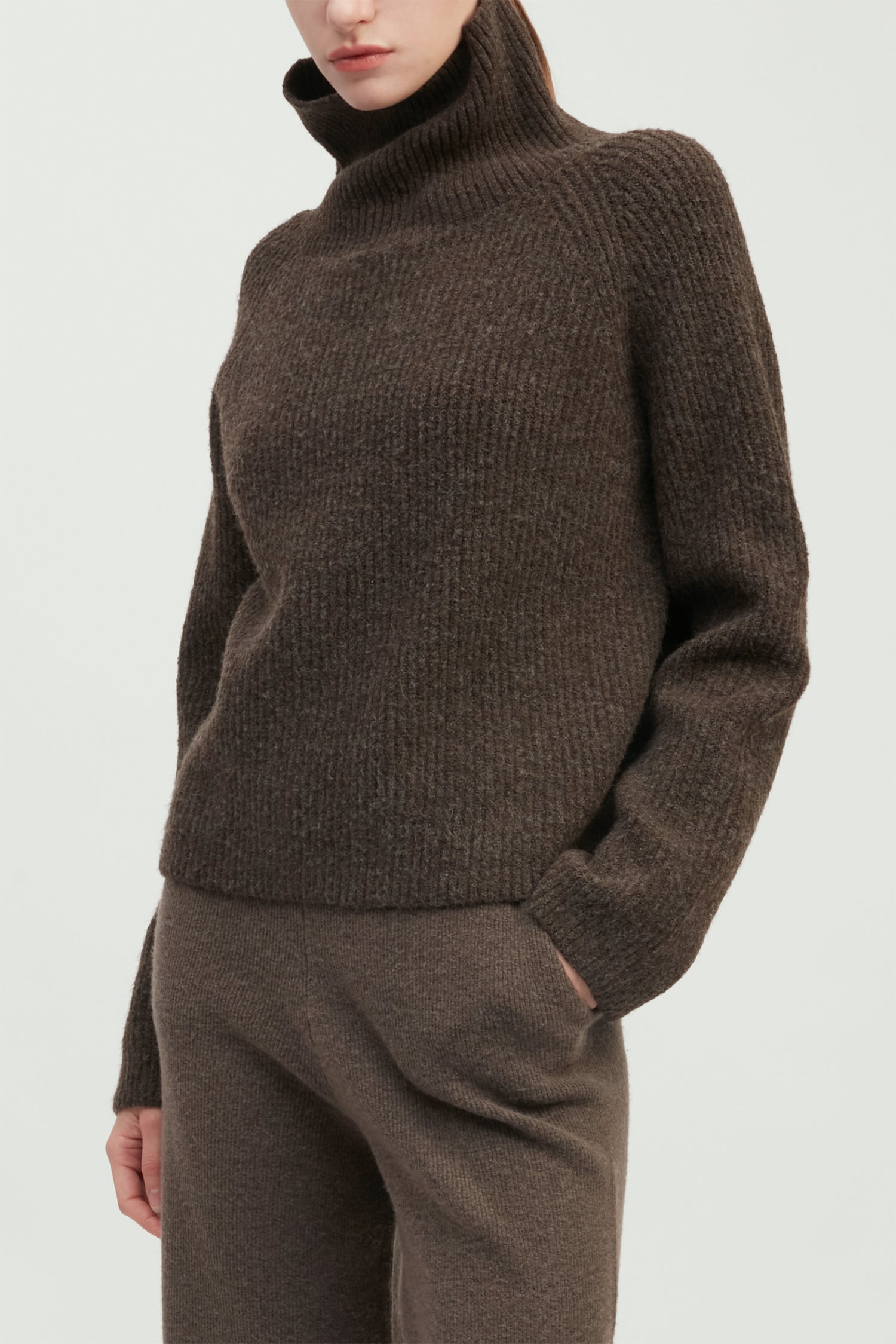 Funnel Neck Rib Knit Pullover