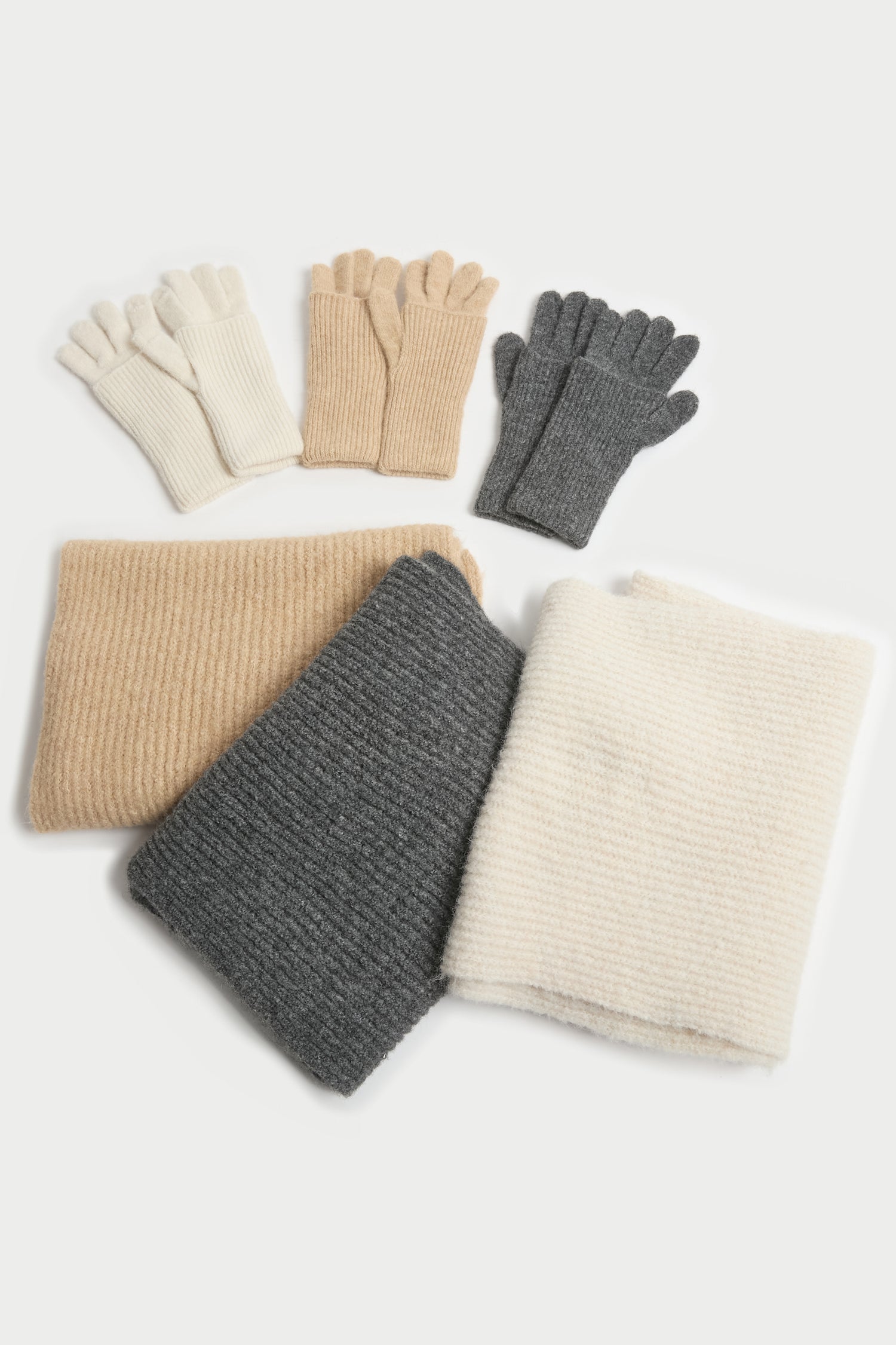 Wool Blend Rib Knit Scarf