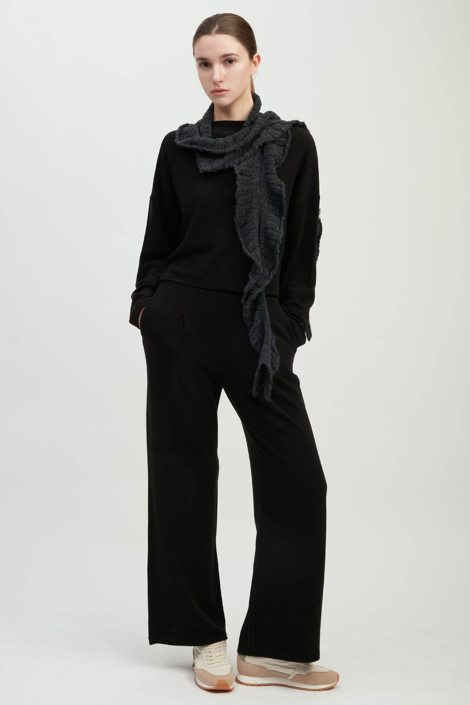 Ruffle Edge Wave Scarf