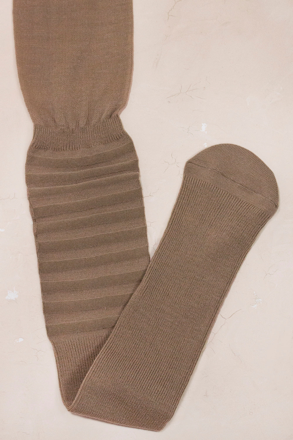 Line-up Over the Knee