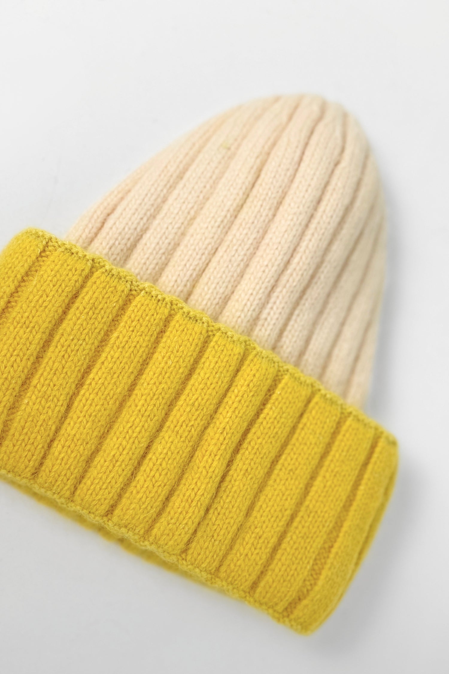 Split Color Block Ribbed Beanie