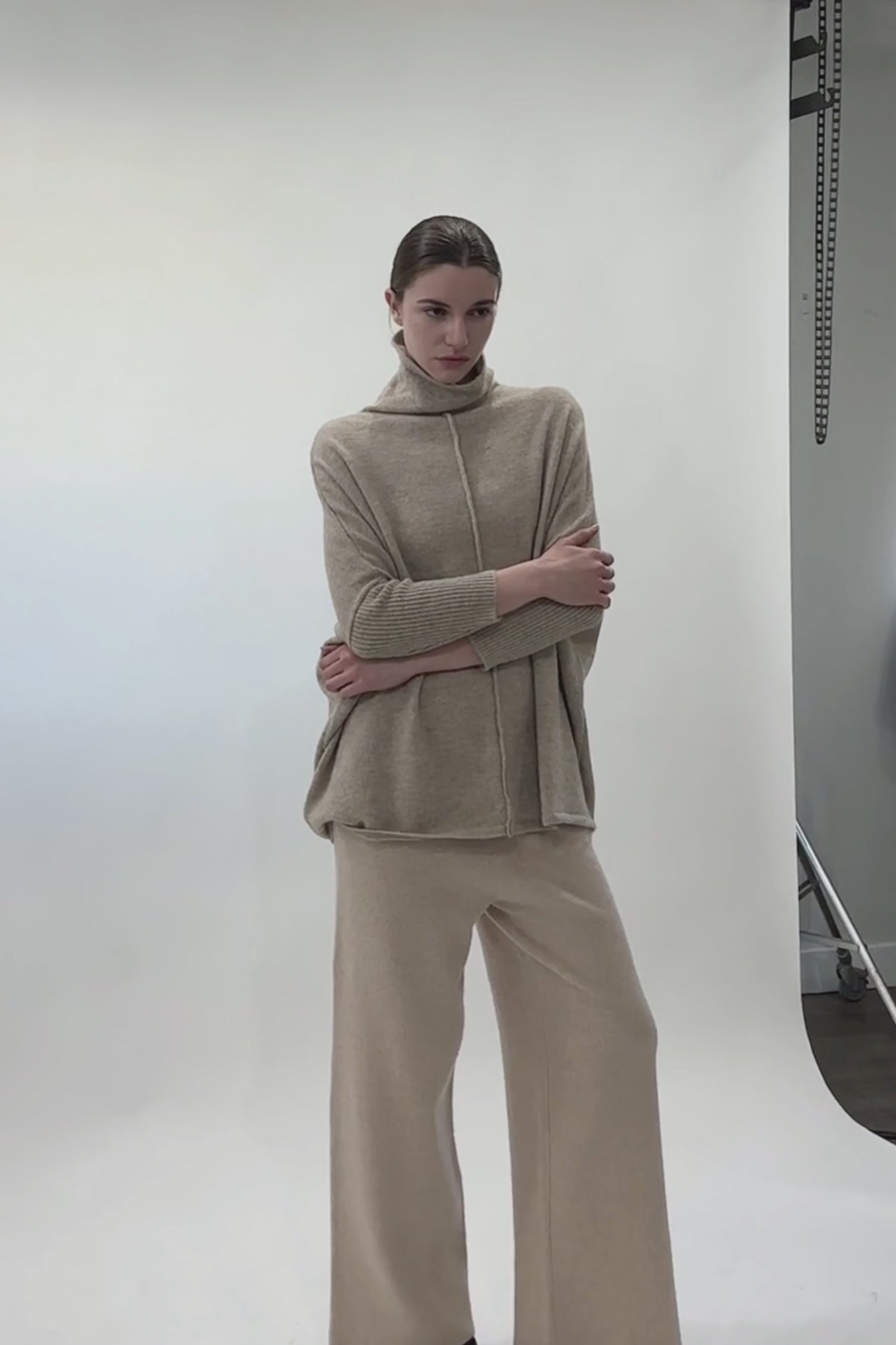 Seam Turtleneck Soft Sweater
