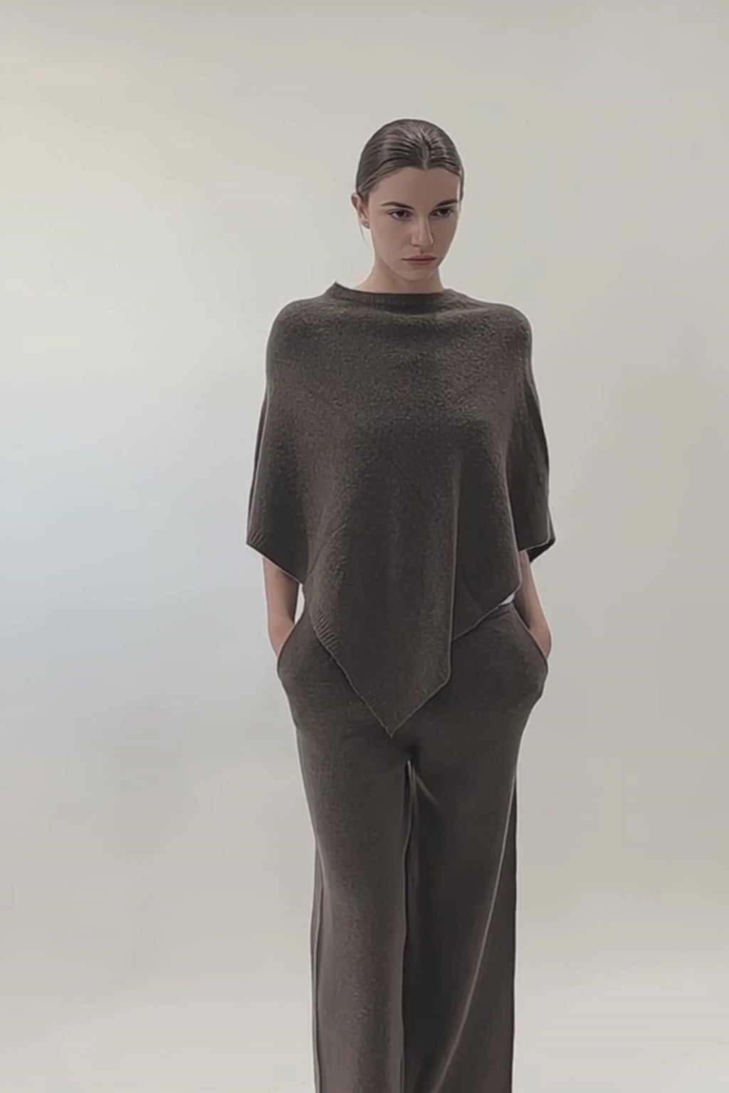 Elure Crew Neck Poncho